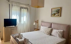 The Beach House - Apartments & Studios (Adults Only)